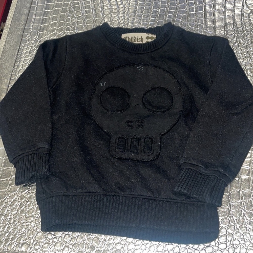 Childish black sweater with skull size 0-6 month